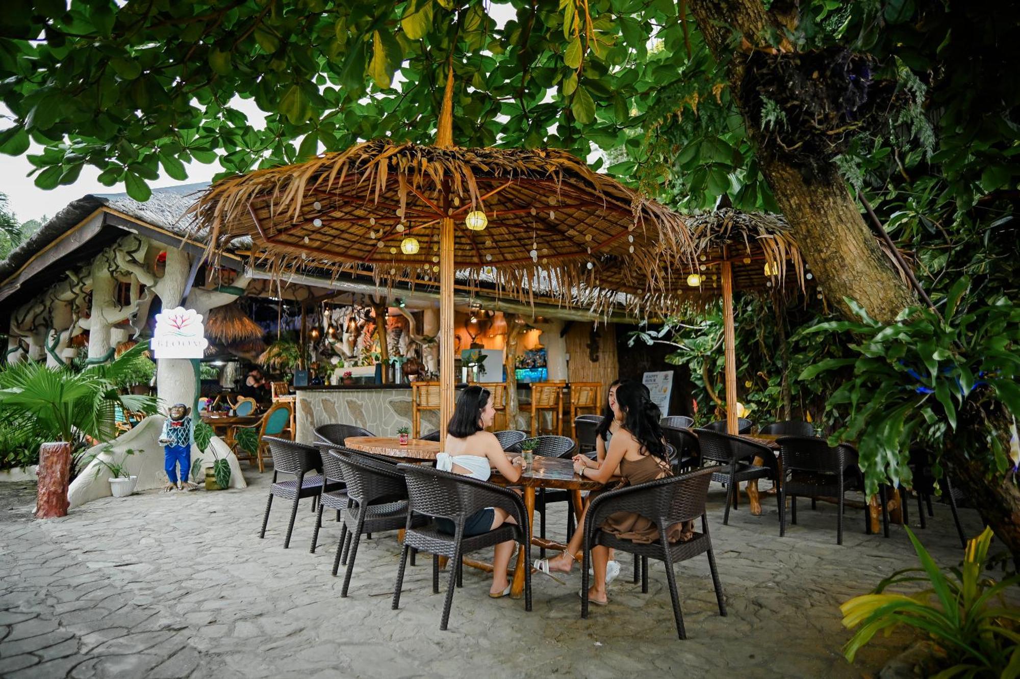 Garden Of Eden Dive Resort بويرتو غاليرا المظهر الخارجي الصورة